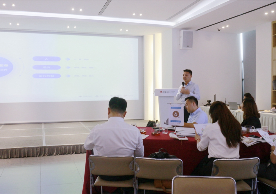 64a6356e89be6.JPG 李学威经理讲话.JPG