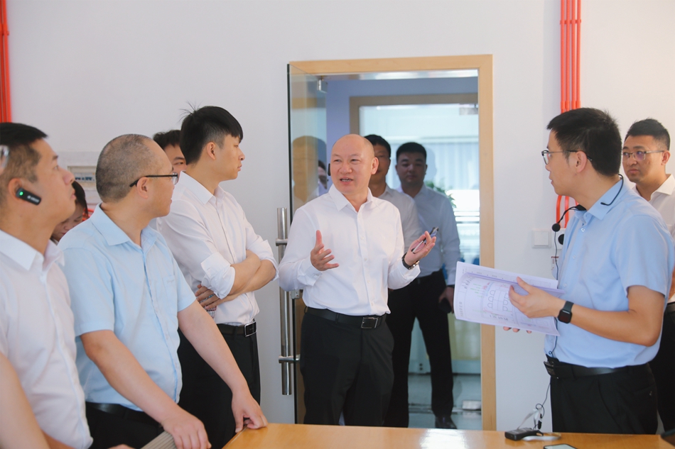 64a63680e231d.JPG 0E8A1062.JPG