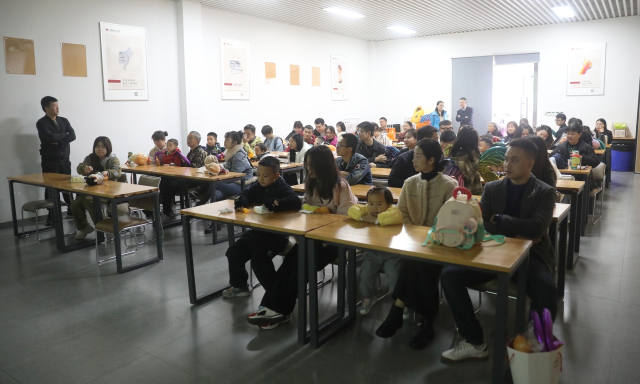 658d042ca8fd3.jpg e75c103b-c079-4795-aea0-11e1a8845683.jpg